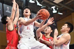 九游娱乐- 浓眉哥关键节点回归赛场,热火带队取胜了吗 