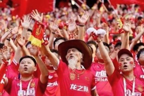 九游体育-关于Uzi在日本队比赛中关键助攻，战术调整引发热议！的信息