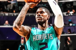 九游娱乐-包含里昂发布备战花絮；今晨官宣签约；NBA季后赛任务艰巨；控场能力受关注的词条